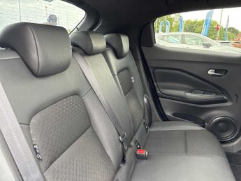 NISSAN JUKE 1.0 Dig-T 114 N-Connecta 5Dr Dct