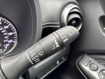 NISSAN JUKE 1.0 Dig-T 114 N-Connecta 5Dr Dct