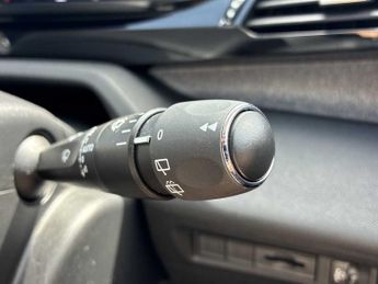 PEUGEOT 308 1.2 Puretech Allure Premium 5Dr Eat8