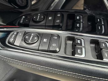 KIA NIRO 1.6 Gdi Hybrid 3 5Dr Dct