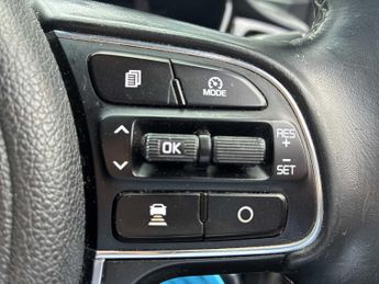 KIA NIRO 1.6 Gdi Hybrid 3 5Dr Dct