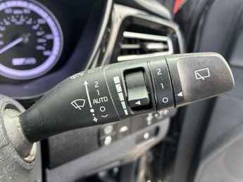 KIA NIRO 1.6 Gdi Hybrid 3 5Dr Dct
