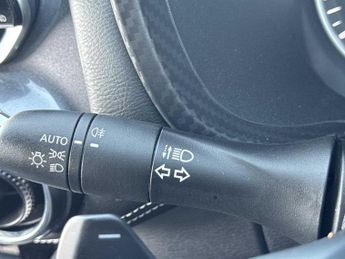 NISSAN JUKE 1.0 Dig-T 114 N-Connecta 5Dr Dct
