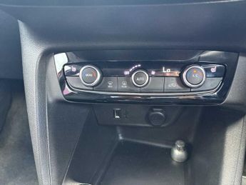 VAUXHALL CORSA 100Kw Elite Nav 50Kwh 5Dr Auto [7.4Kwch]