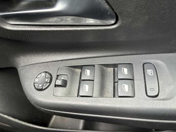 VAUXHALL CORSA 100Kw Elite Nav 50Kwh 5Dr Auto [7.4Kwch]