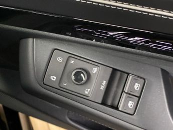 VOLKSWAGEN ID.7 Pro 77Kwh Match Plus Fastback 5Dr Electric Auto (286 Ps)
