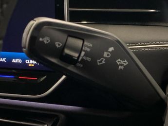 VOLKSWAGEN ID.7 Pro 77Kwh Match Plus Fastback 5Dr Electric Auto (286 Ps)