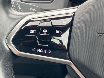VOLKSWAGEN ID.3 Pro 58Kwh Life Hatchback 5Dr Electric Auto (145 Ps)