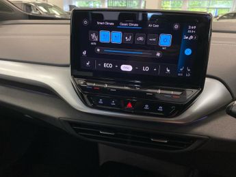 VOLKSWAGEN ID.4 Pure 52Kwh Life Suv 5Dr Electric Auto (148 Ps)