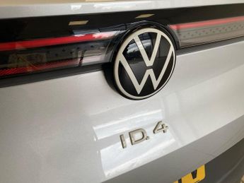 VOLKSWAGEN ID.4 Pure 52Kwh Life Suv 5Dr Electric Auto (148 Ps)