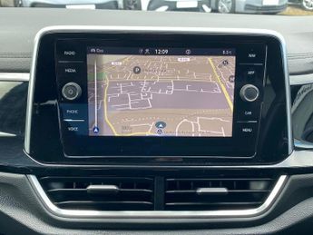VOLKSWAGEN T-ROC 1.5 Tsi R-Line Suv 5Dr Petrol Dsg Euro 6 (S/S) (150 Ps)