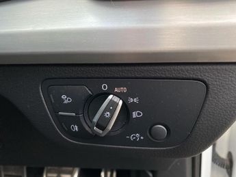 AUDI Q5 2.0 Tdi 40 S Line Suv 5Dr Diesel S Tronic Quattro Euro 6 (S/S) (