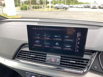 AUDI Q5 2.0 Tdi 40 S Line Suv 5Dr Diesel S Tronic Quattro Euro 6 (S/S) (