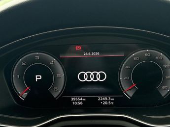 AUDI A4 2.0 Tdi 35 Black Edition Saloon 4Dr Diesel S Tronic Euro 6 (S/S)