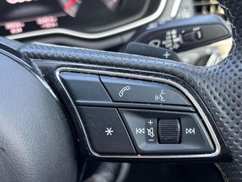 AUDI A4 2.0 Tdi 35 Black Edition Saloon 4Dr Diesel S Tronic Euro 6 (S/S)