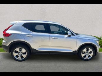 VOLVO XC40 2.0 T4 Momentum 5Dr Awd Geartronic