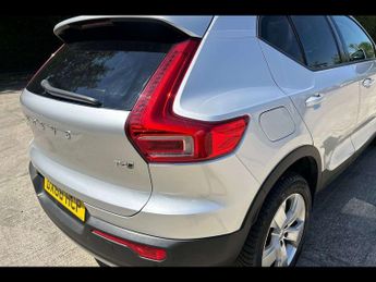 VOLVO XC40 2.0 T4 Momentum 5Dr Awd Geartronic
