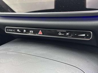 MERCEDES-BENZ E CLASS E300E Amg Line Premium Plus 4Dr 9G-Tronic