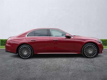 MERCEDES-BENZ E CLASS E300E Amg Line Premium Plus 4Dr 9G-Tronic
