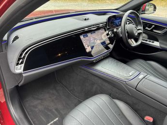MERCEDES-BENZ E CLASS E300E Amg Line Premium Plus 4Dr 9G-Tronic