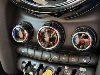 MINI HATCHBACK 135Kw Cooper S Level 2 33Kwh 3Dr Auto