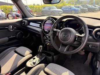 MINI HATCHBACK 135Kw Cooper S Level 2 33Kwh 3Dr Auto