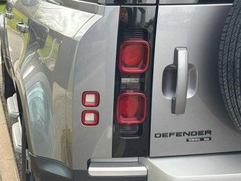 LAND ROVER DEFENDER 2.0 D240 Se 110 5Dr Auto
