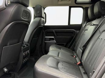 LAND ROVER DEFENDER 2.0 D240 Se 110 5Dr Auto
