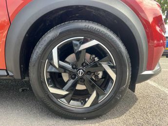 NISSAN JUKE 1.0 Dig-T 114 N-Connecta 5Dr Dct