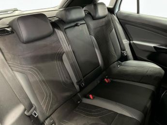 VOLKSWAGEN ID.4 Pure 52Kwh Life Suv 5Dr Electric Auto (148 Ps)