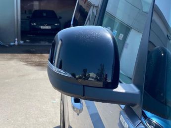 VOLKSWAGEN ID. BUZZ Pro 86Kwh Style Mpv 5Dr Electric Auto (Lwb, 7Seat) (286 Ps)