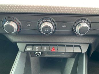 AUDI A1 1.0 Tfsi 30 S Line Sportback 5Dr Petrol S Tronic Euro 6 (S/S) (1