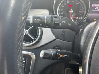 MERCEDES-BENZ GLA Gla 200 Amg Line Executive 5Dr Auto