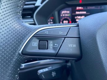 AUDI Q3 2.0 Tfsi 40 S Line Suv 5Dr Petrol S Tronic Quattro Euro 6 (S/S) 