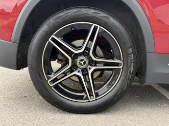 MERCEDES-BENZ GLA Gla 200 Amg Line Executive 5Dr Auto