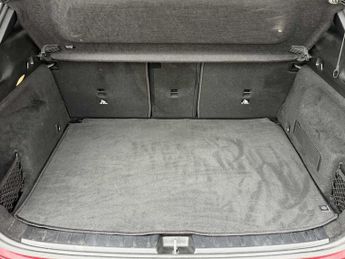 MERCEDES-BENZ GLA Gla 200 Amg Line Executive 5Dr Auto