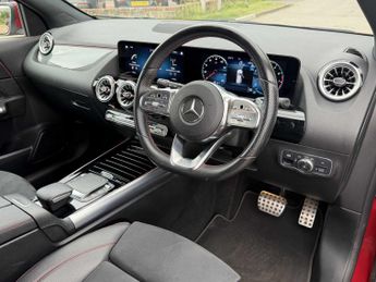 MERCEDES-BENZ GLA Gla 200 Amg Line Executive 5Dr Auto