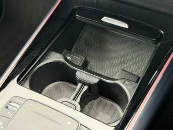 MERCEDES-BENZ GLA Gla 200 Amg Line Executive 5Dr Auto
