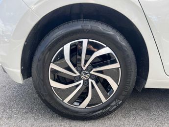 VOLKSWAGEN POLO 1.0 Tsi Life 5Dr Dsg