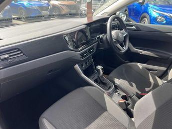 VOLKSWAGEN POLO 1.0 Tsi Life 5Dr Dsg