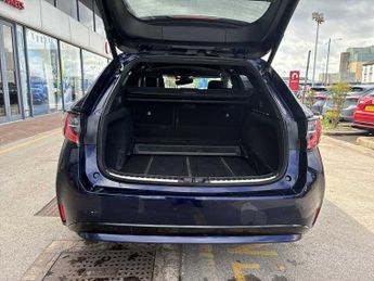 TOYOTA COROLLA 1.8 Vvt-I Hybrid Excel 5Dr Cvt