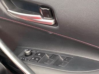 TOYOTA COROLLA 2.0 Vvt-I Hybrid Excel 5Dr Cvt