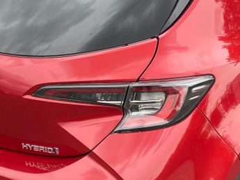TOYOTA COROLLA 2.0 Vvt-I Hybrid Excel 5Dr Cvt