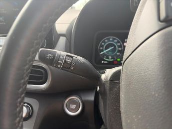 HYUNDAI KONA 64Kwh Premium Suv 5Dr Electric Auto (10.5Kw Charger) (204 Ps)