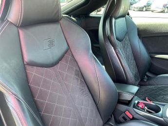 AUDI TT 2.0 Tfsi 40 Black Edition Coupe 3Dr Petrol S Tronic Euro 6 (S/S)
