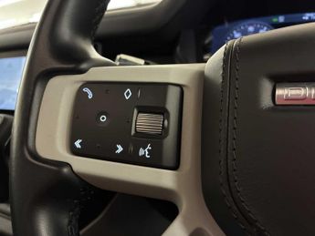 LAND ROVER DEFENDER 2.0 P300 X-Dynamic Se 90 3Dr Auto