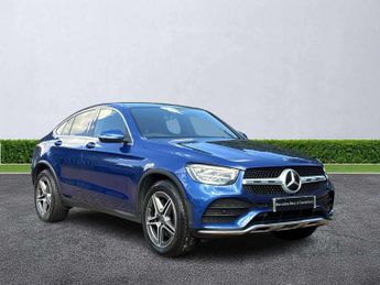 Mercedes GLC Glc 300 4Matic Amg Line 5Dr 9G-Tronic