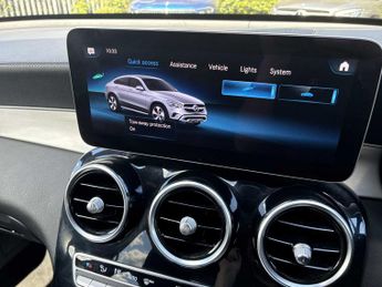 MERCEDES-BENZ GLC COUPE Glc 300 4Matic Amg Line 5Dr 9G-Tronic