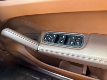 PORSCHE CAYENNE 3.0 V6 E-Hybrid 17.9Kwh Suv 5Dr Petrol Plug-In Hybrid Tiptronics