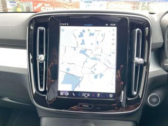 VOLVO XC40 2.0 B4P Plus Dark 5Dr Awd Auto